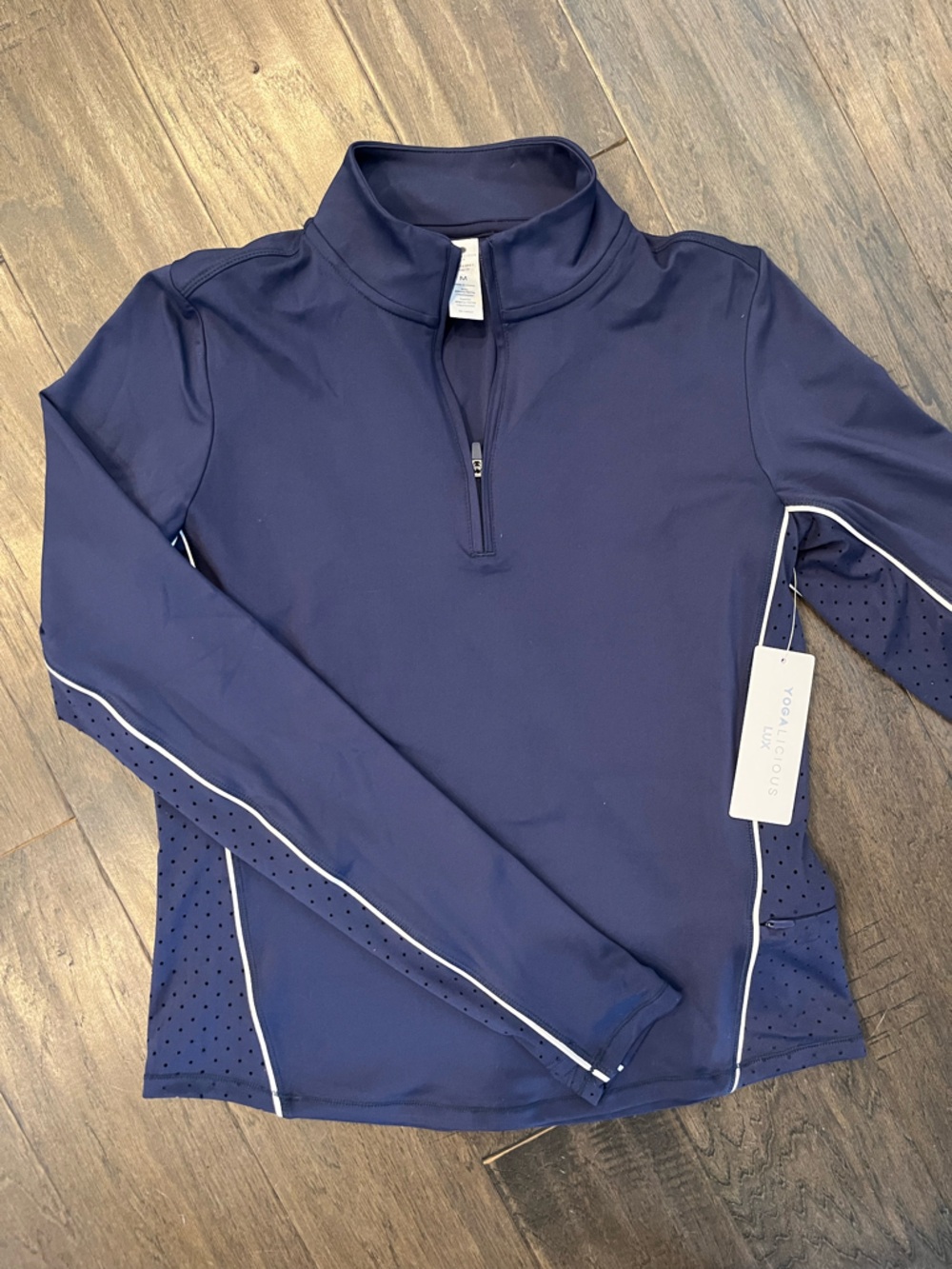 NWT Yogaliscious Lux Interlock Serve It Up Half Zip | Naval Academy/White | Sz M - Picture 6 of 13